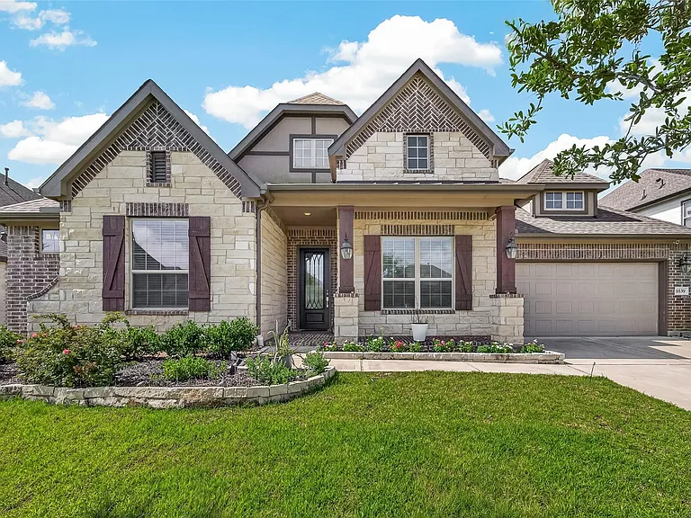 6539 Fairway Glen Ln — Photo 1