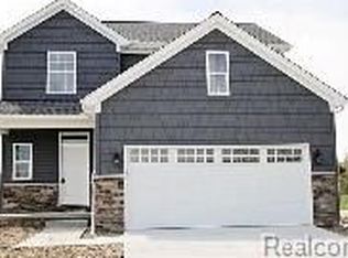 373 Beaver Run, Holly, MI 48442