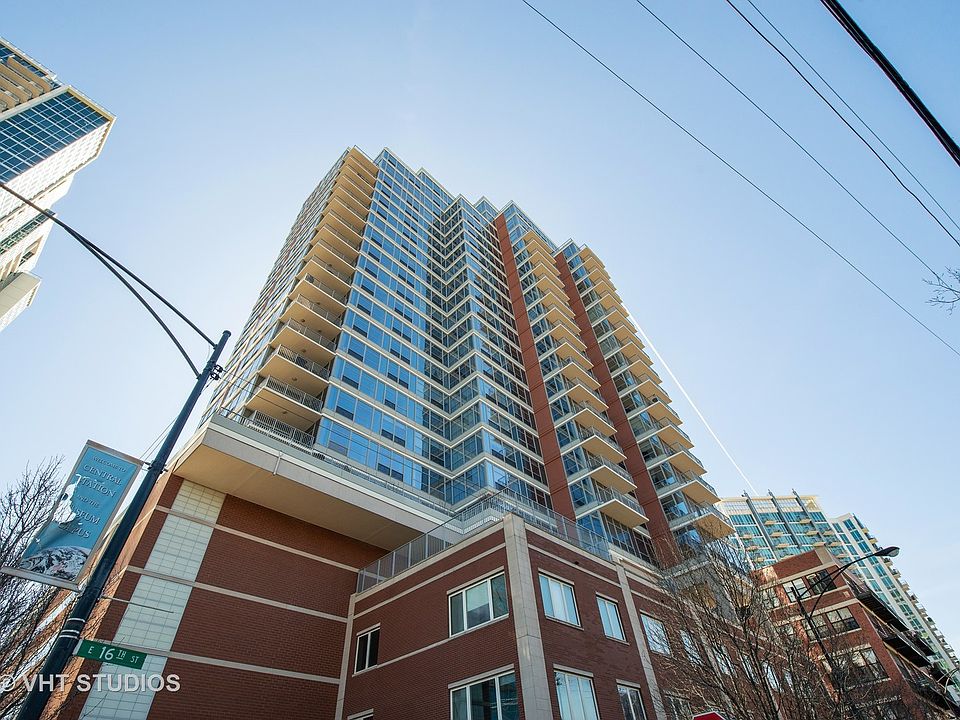 1st image of 1600 S Prairie Ave #1905