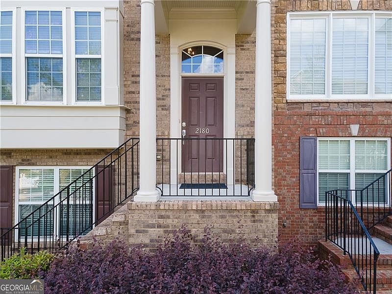 1st image of 2180 Wylmoor Way SE