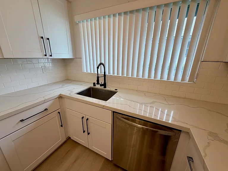 1715 Firvale Ave — Photo 4