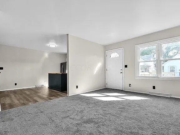 200 Sycamore St — Photo 2