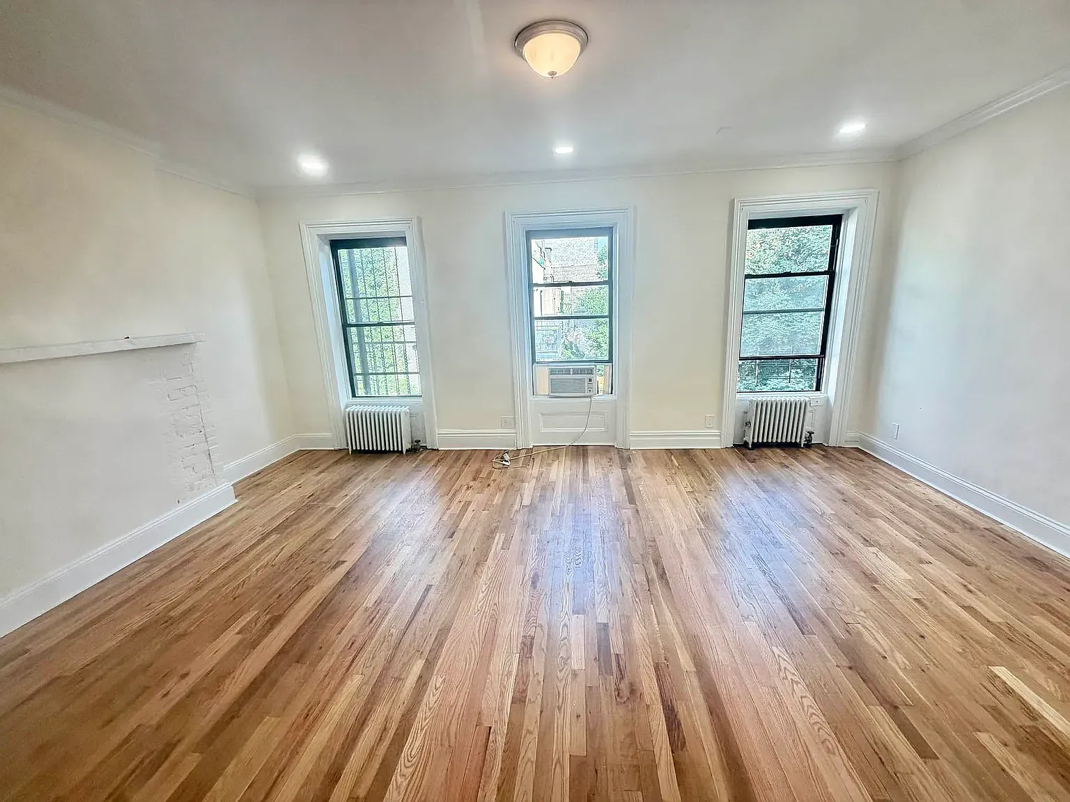 609 Vanderbilt Avenue — Photo 2