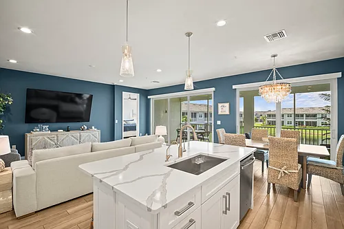 2621 Seychelles Cir #1807 Photo 1