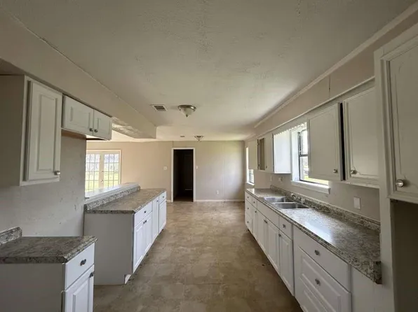 2068 State Highway 36, Brazoria, TX 77422