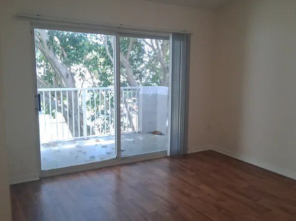 11155 SW 5th Pl APT 308, Hollywood, FL 33025