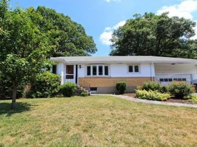 53 Oakley Ln, Waltham, MA, 02452