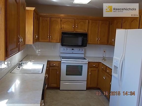 3rd image of 540 SE Ashton Ct