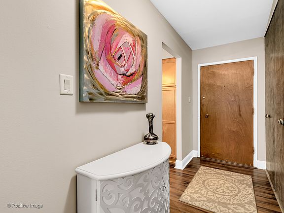 2nd image of 4248 Saratoga Ave APT 203