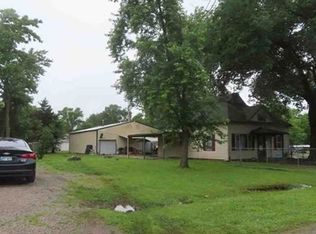 305 W Cedar St, Cherokee, KS 66724