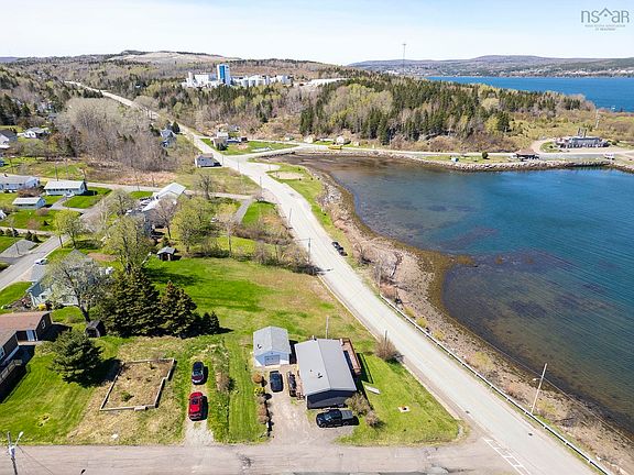 4th image of 7 Dale Ave