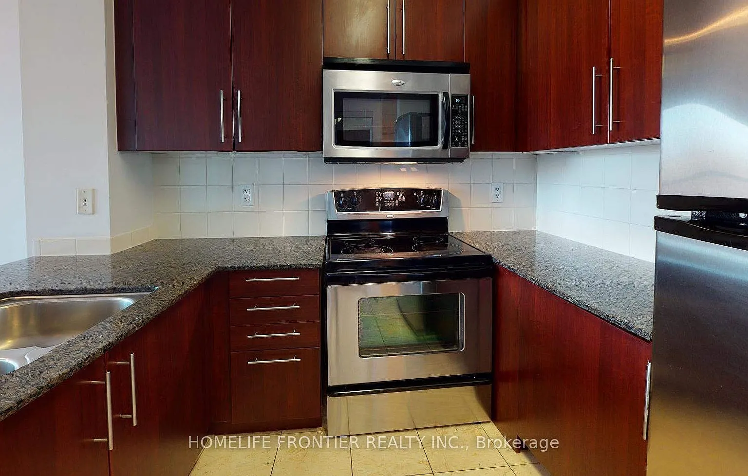 503 Beecroft Rd — Photo 4