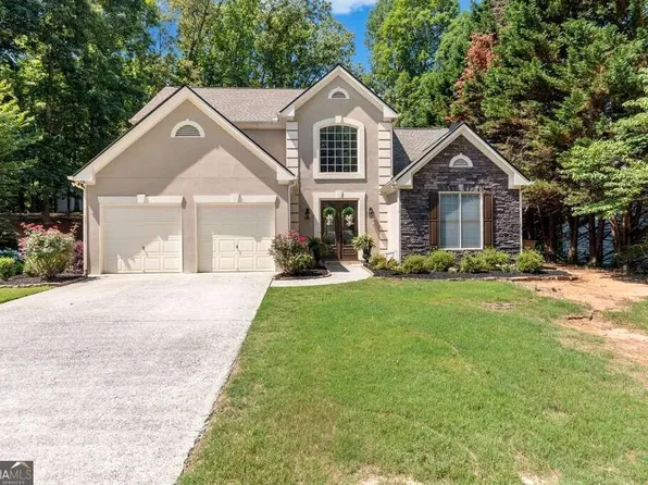 9620 Settlers Ln, Gainesville, GA 30506