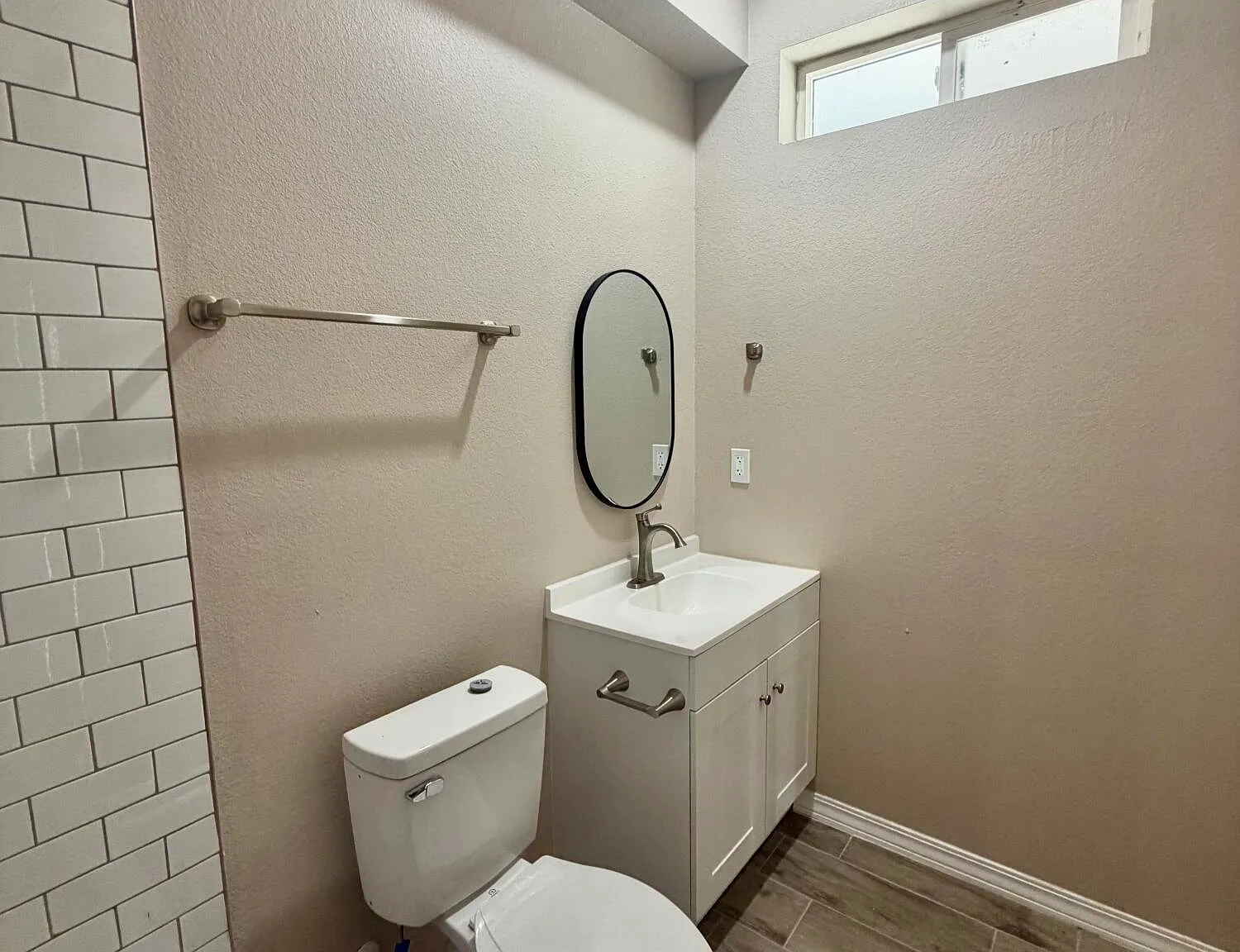 3 bed, 2.0 bath, 1080 sqft, $1,650 — Photo 4