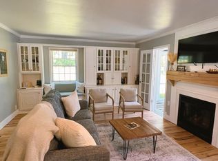 E1396 Main St, Waupaca, WI 54981