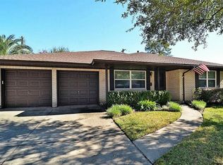 1838 Widdicomb Ct, Houston, TX 77008