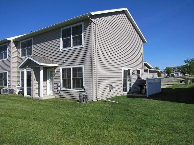 3066 River Falls Rd NW — Photo 2