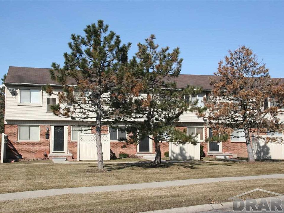 1st image of 24981 Mayfair St
