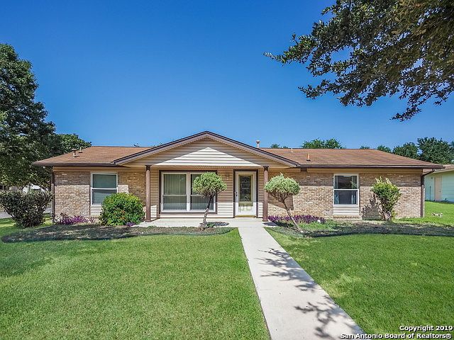 1st image of 211 Cherrywood Ln