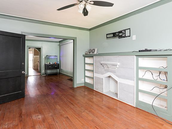 5th image of 6333 S Talman Ave