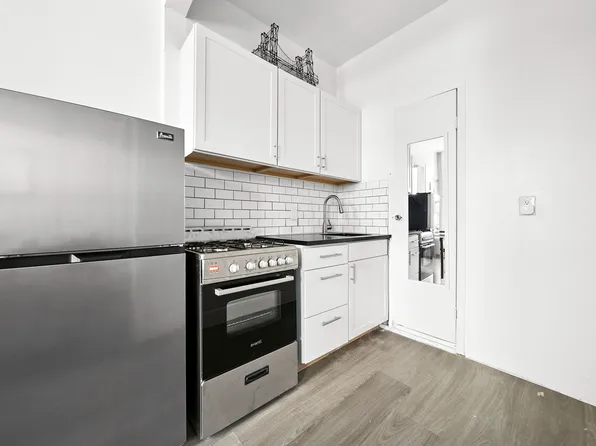 203 West 20th Street image 2 of 3