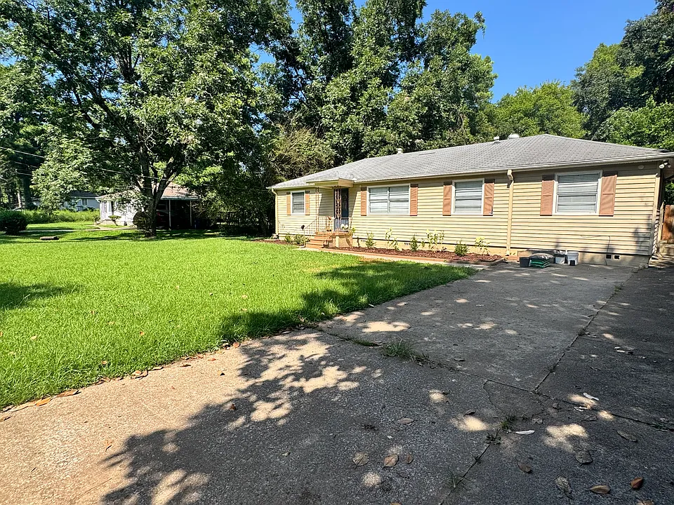 1005 Park Pl