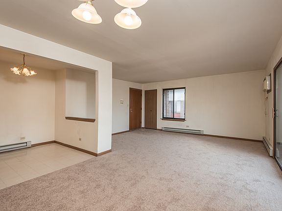 4th image of 15818 Terrace Dr Unit 03