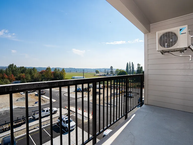 The Outpost Apartments — Photo 41
