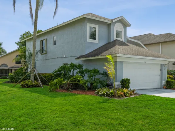 13578 Admiral Ct, Fort Myers, FL 33912