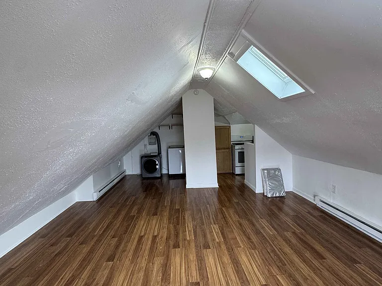 166 S Cherry St #3 — Photo 4