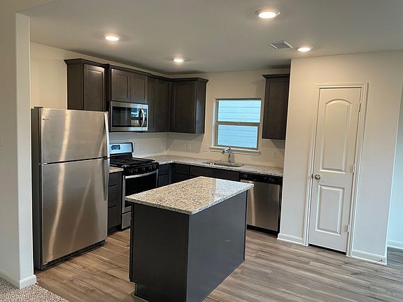 5th image of 13613 Mineral Rd
