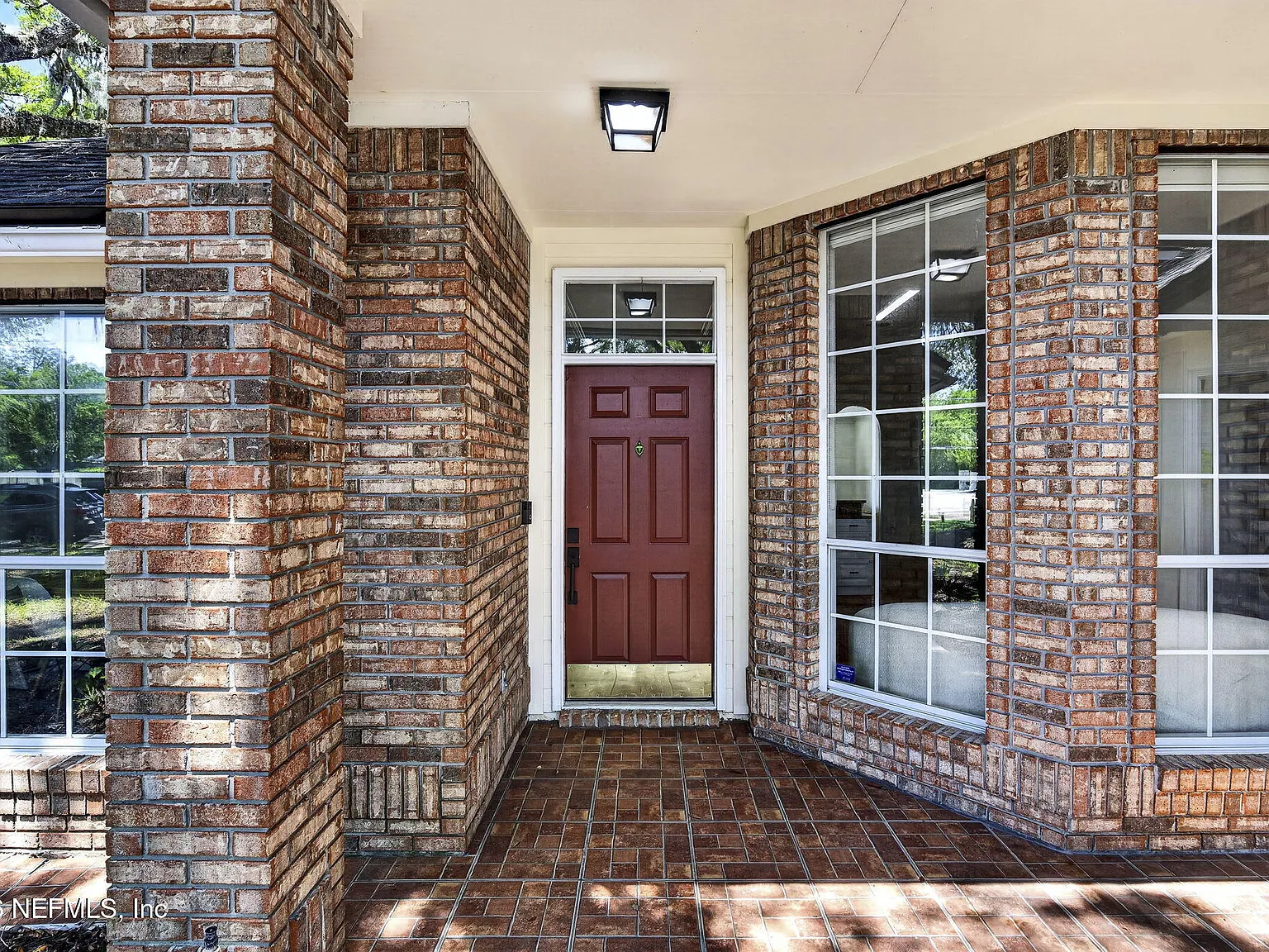3 bed, 2.0 bath, 1801 sqft, $2,950 — Photo 3
