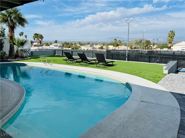 189 Ortiz Ct, Las Vegas, NV 89110