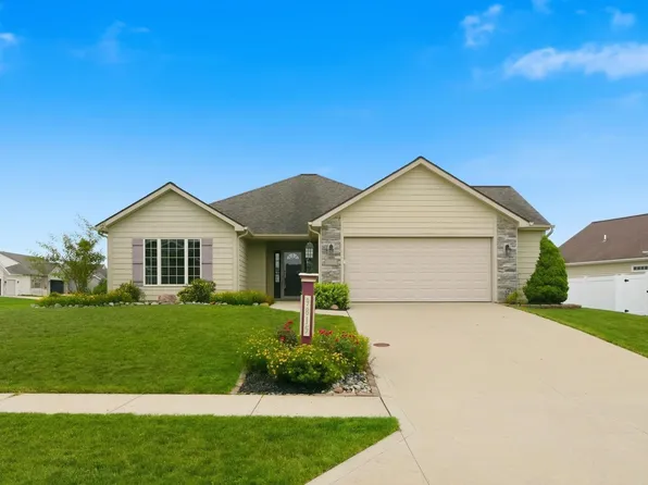 9815 Chadwick Ln, Fort Wayne, IN 46818