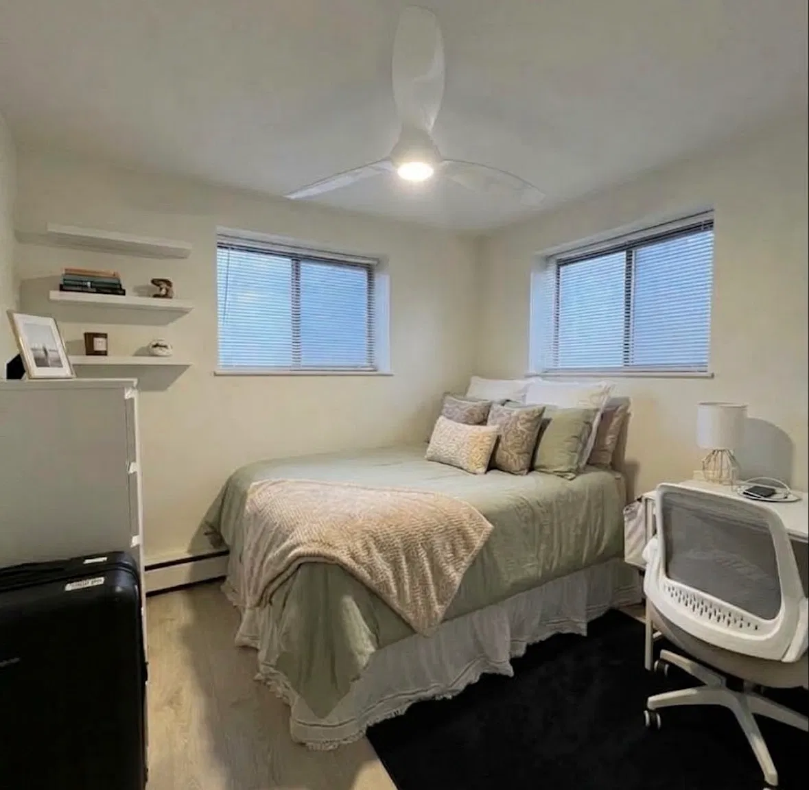 2 bed, 790 sqft, $3,400 — Photo 4