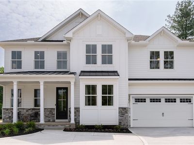 7488 Main St, Olmsted Falls, OH, 44138