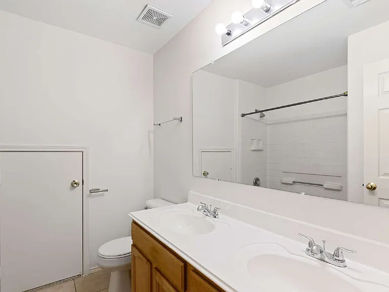 2923 Katybriar Ln — Photo 19