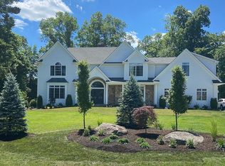 14 Seminary Dr, Mahwah, NJ 07430