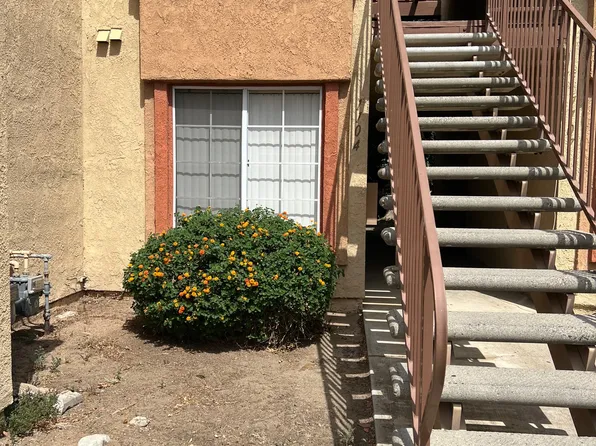 1365 Crafton Ave APT 1104, Mentone, CA 92359