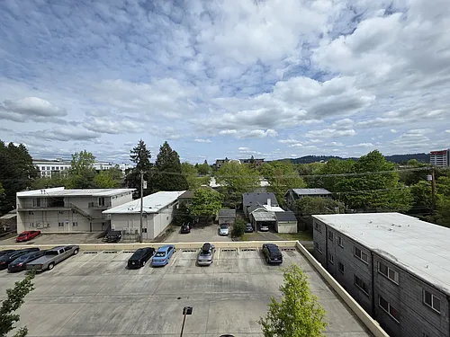 1313 Lincoln St Photo 1