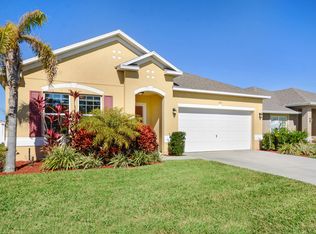 592 Hollow Glen Dr, Titusville, FL 32780