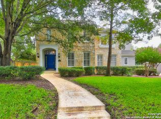 112 Sheraton Dr, Terrell Hills, TX 78209