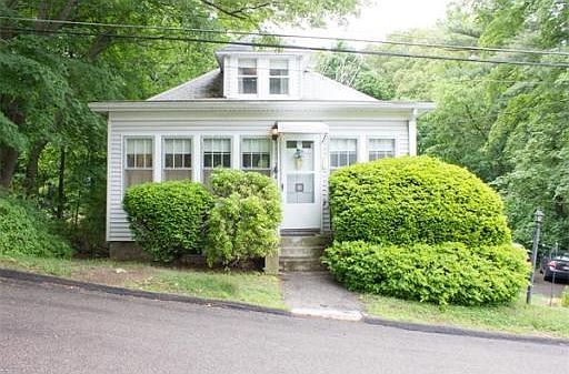 1st image of 18 Wentworth St