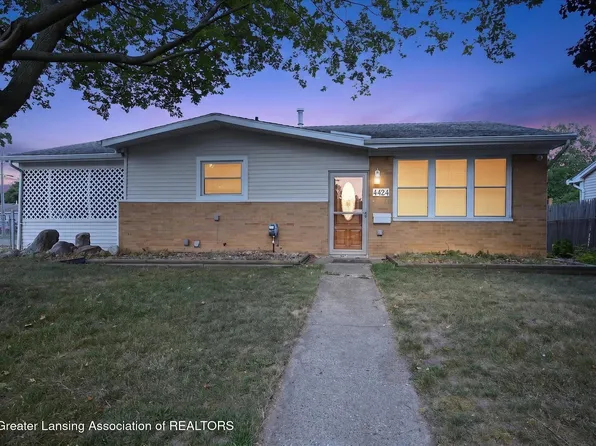 4424 Barclay Pl, Lansing, MI 48911