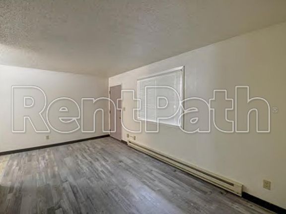 4th image of 412 S Asbury St APT 4