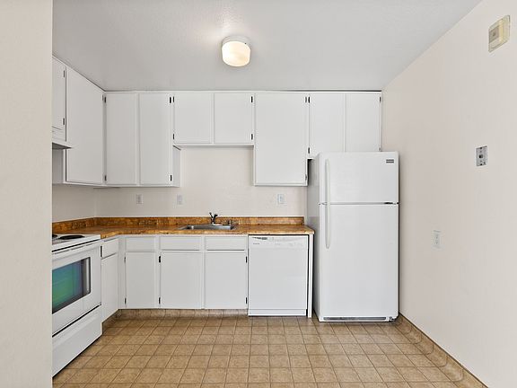 5th image of 1915 California St #304