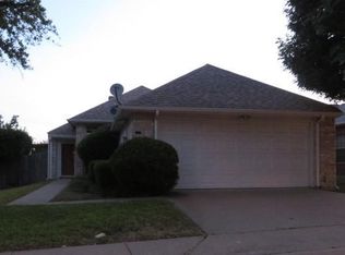 717 Ashbrook Dr, Desoto, TX 75115
