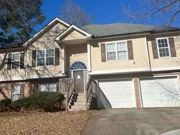 90 Chestnut Dr, Covington, GA 30016