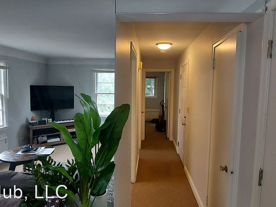 1st image of 4340 Bryant Ave S APT 3