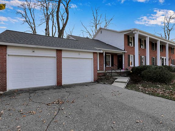 3rd image of 1836 Burrwood Cir